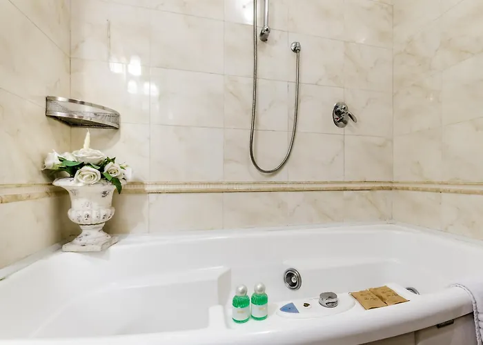 Luxury H 2000 Oda ve Kahvaltı Roma