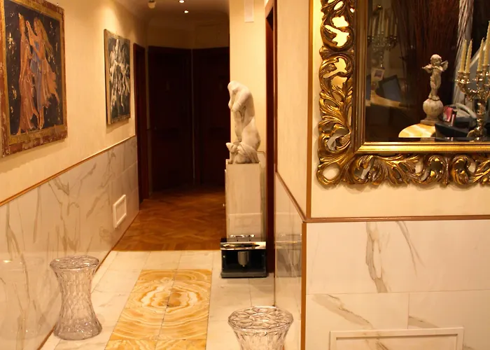 Luxury H 2000 Oda ve Kahvaltı Roma