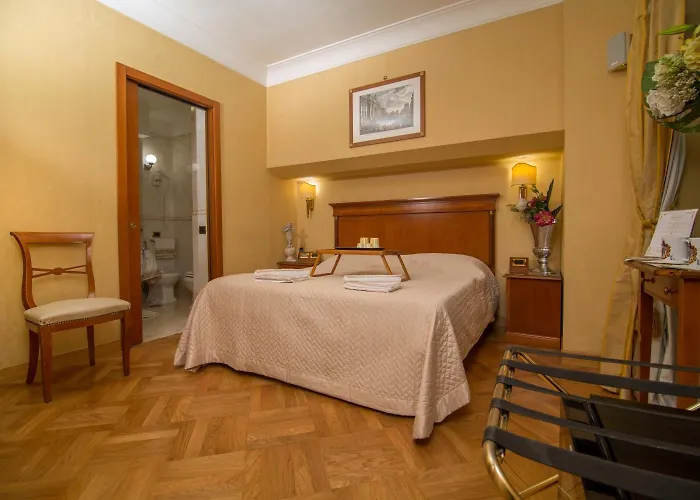 Luxury H 2000 3* Roma