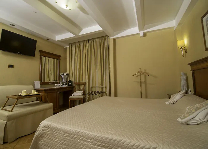 Luxury H 2000 3* Roma