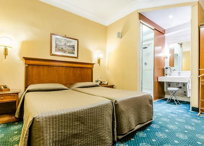 Oda ve Kahvaltı Luxury H 2000 3*