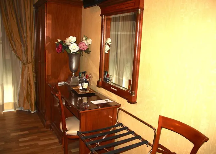 Oda ve Kahvaltı Luxury H 2000 Roma