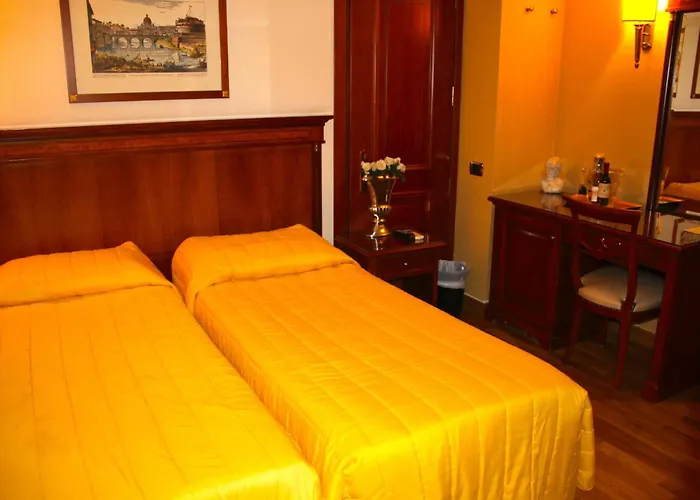 Luxury H 2000 Oda ve Kahvaltı 3*
