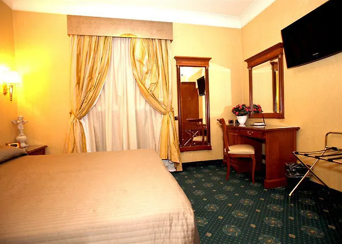 Oda ve Kahvaltı Luxury H 2000 3*
